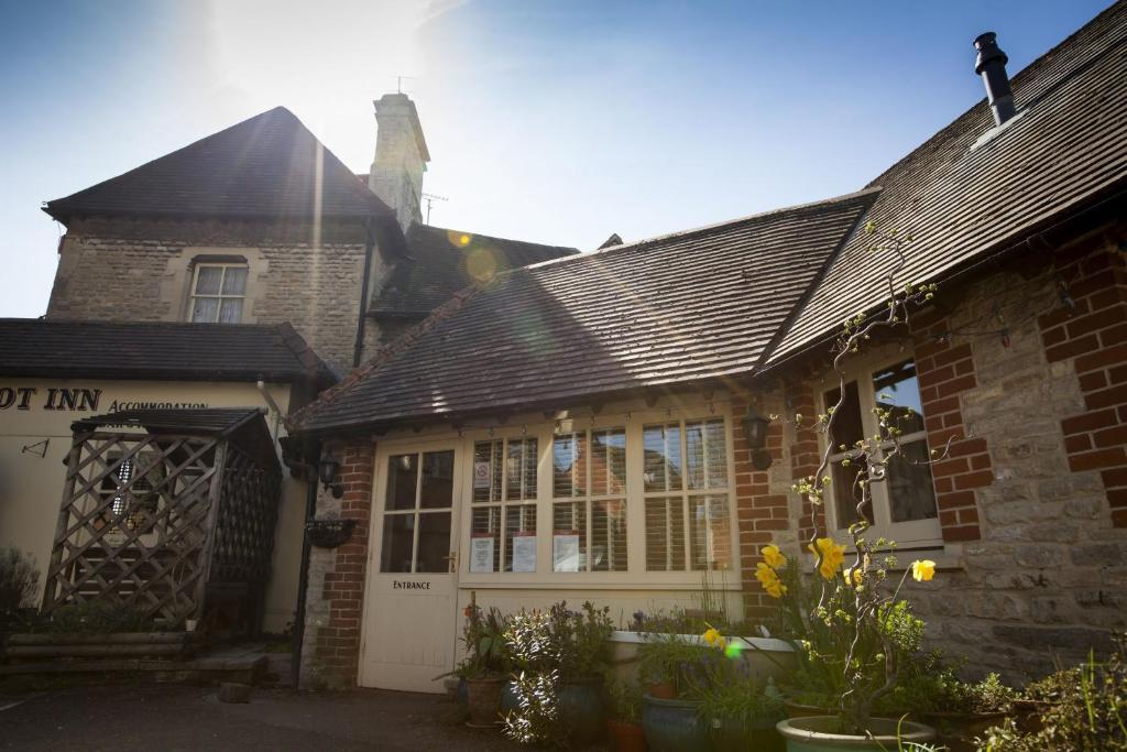 The Talbot Inn Cirencester Exterior photo