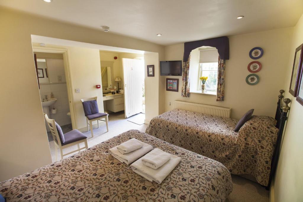 The Talbot Inn Cirencester Room photo